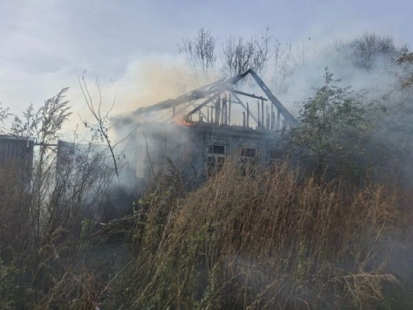 В Курской области сгорел дом