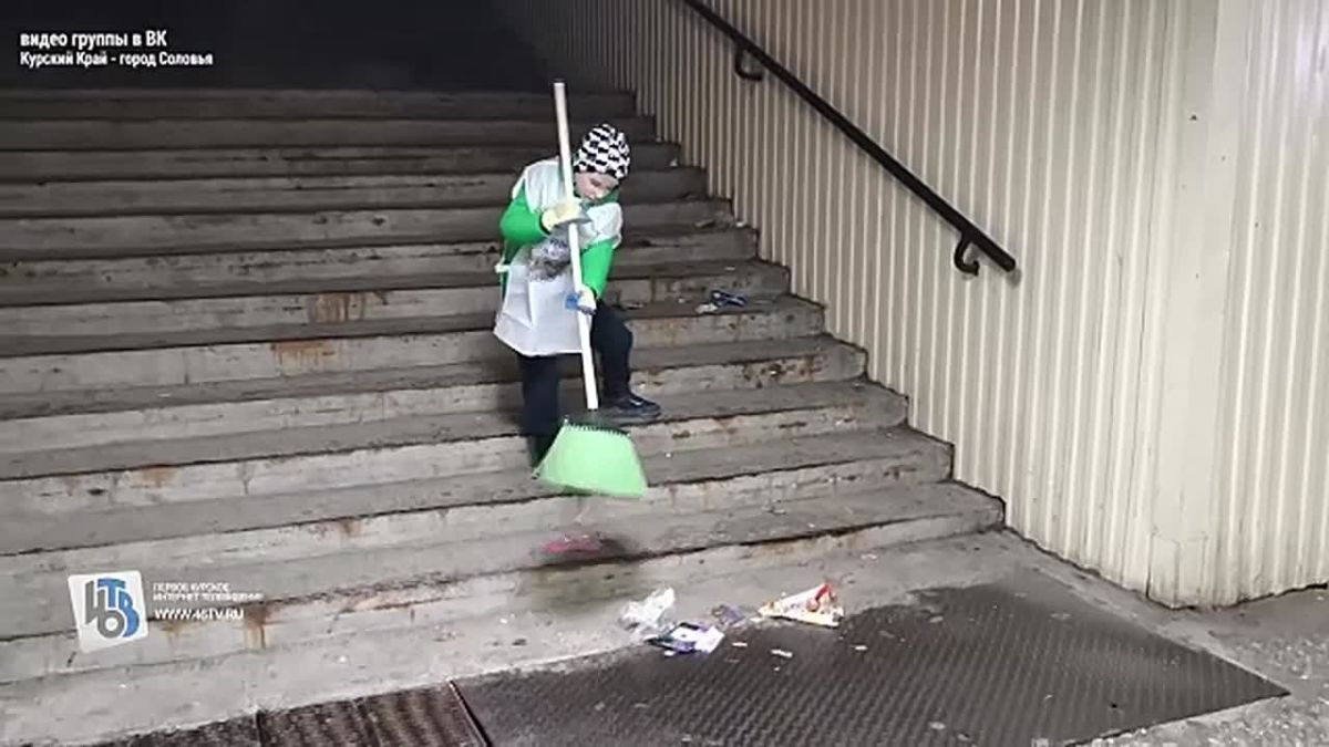 Экоактивисты Курска вышли на уборку замусоренных подземных переходов