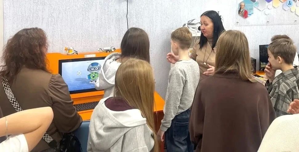 Центральная городская детская библиотека стала центром притяжения во время каникул для учеников школы № 56