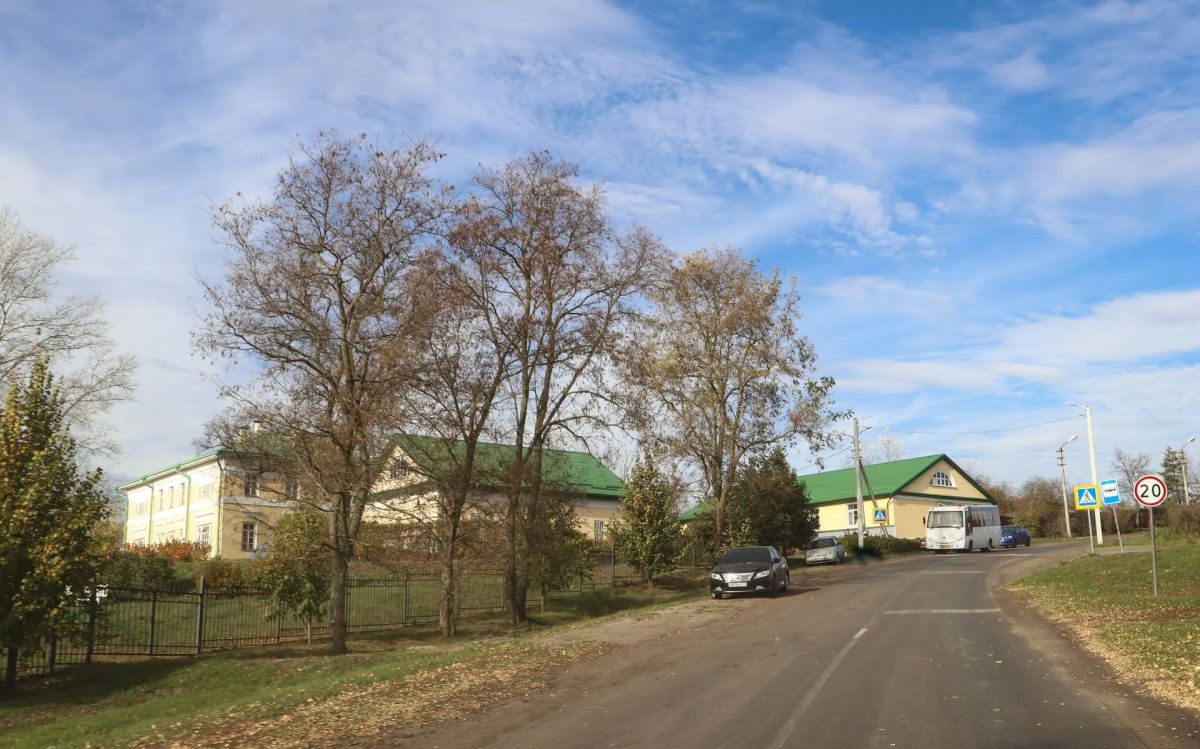Возле усадьбы Афанасия Фета обустраивают парковку