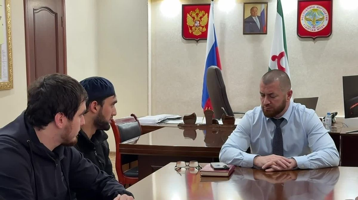 Аслан Умаров провел еженедельный прием граждан