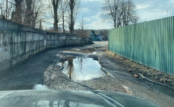 В Курске комитет ЖКХ выплатил активисту 205 тыс.рублей за отсутствие тротуаров