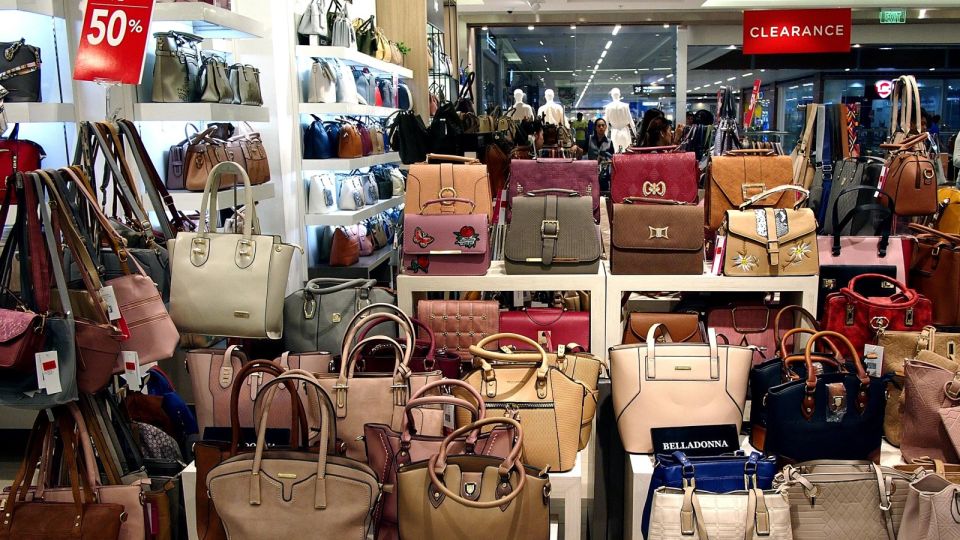 Качественную сумку купите без проблем: обратите внимание на эти 2 мелочи