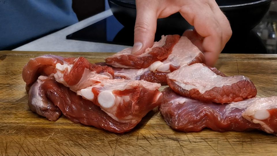 Нежное мясо по грузинскому рецепту: простота приготовления и восхитительный вкус