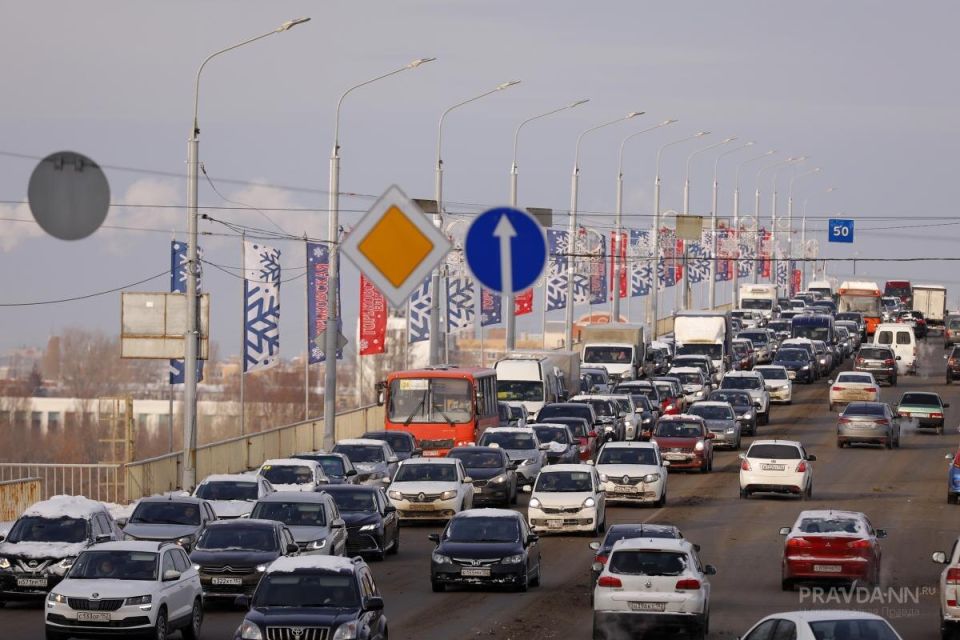 Новые законодательные инициативы России: утильсборы, биометрия и безопасность для всех