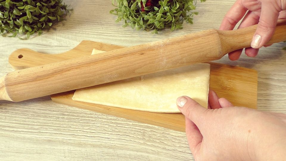 Изысканные ракушки из слоёного теста на новогодний стол