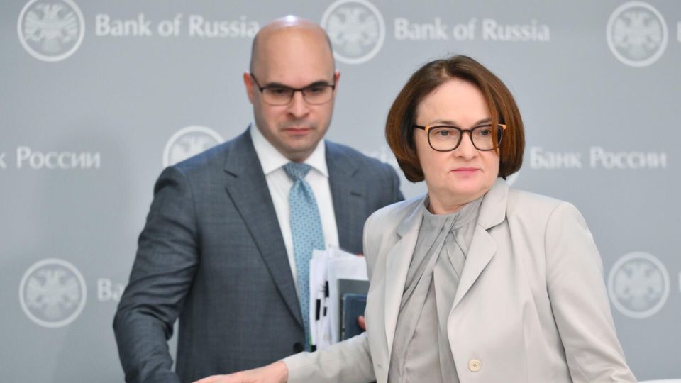 Почему массовый отток вкладов в 2025 году не станет реальностью?