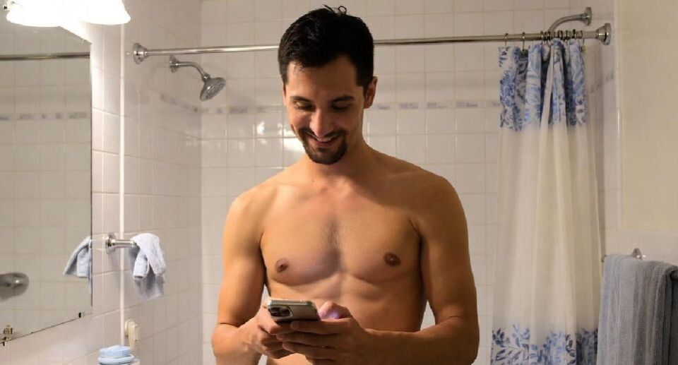 Депутат выступает против запрета на интимные фото: каждый имеет право выбирать