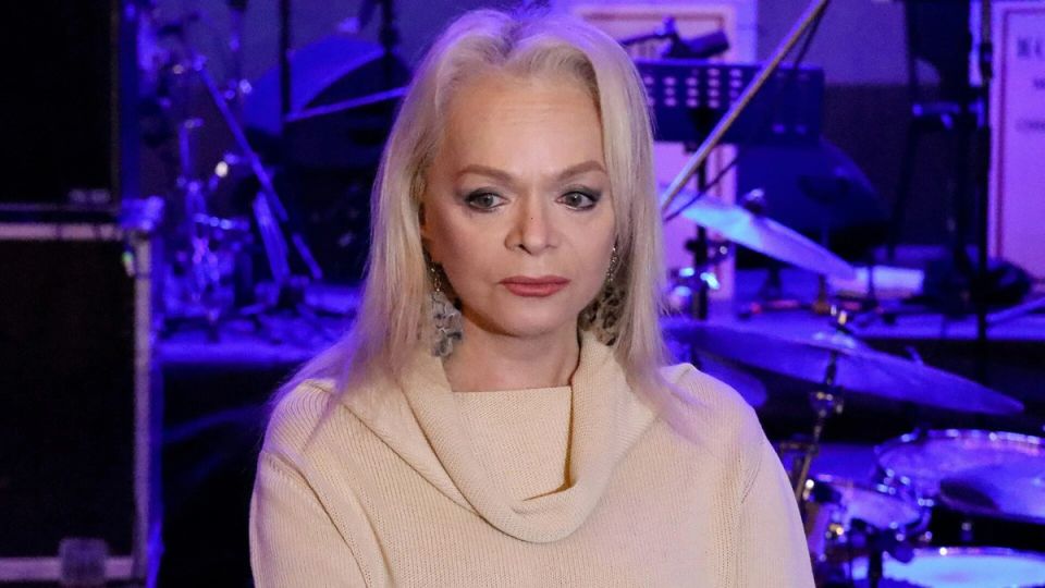 Шокирующая афера: как Лариса Долина потеряла 180 миллионов рублей